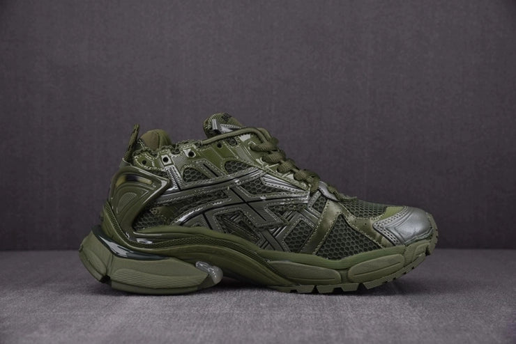 발렌시아가 러너 7 카키 스니커즈