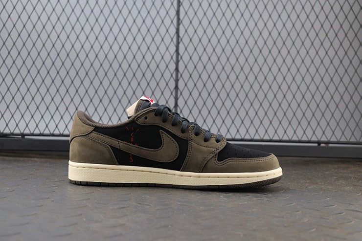 나이키 조던1 트래비스 스캇 레트로 로우 OG SP 모카