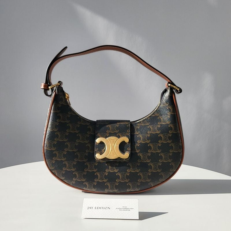 셀린느 트리옹프 아바백 캔버스 미디움