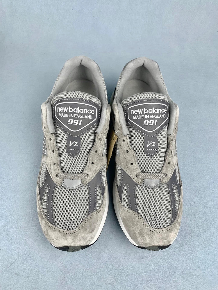뉴발란스 991v2 메이드 인 UK 락 릿지 알로이 실버