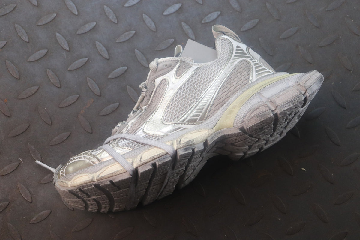 발렌시아가 3XL 에그쉘 스니커즈