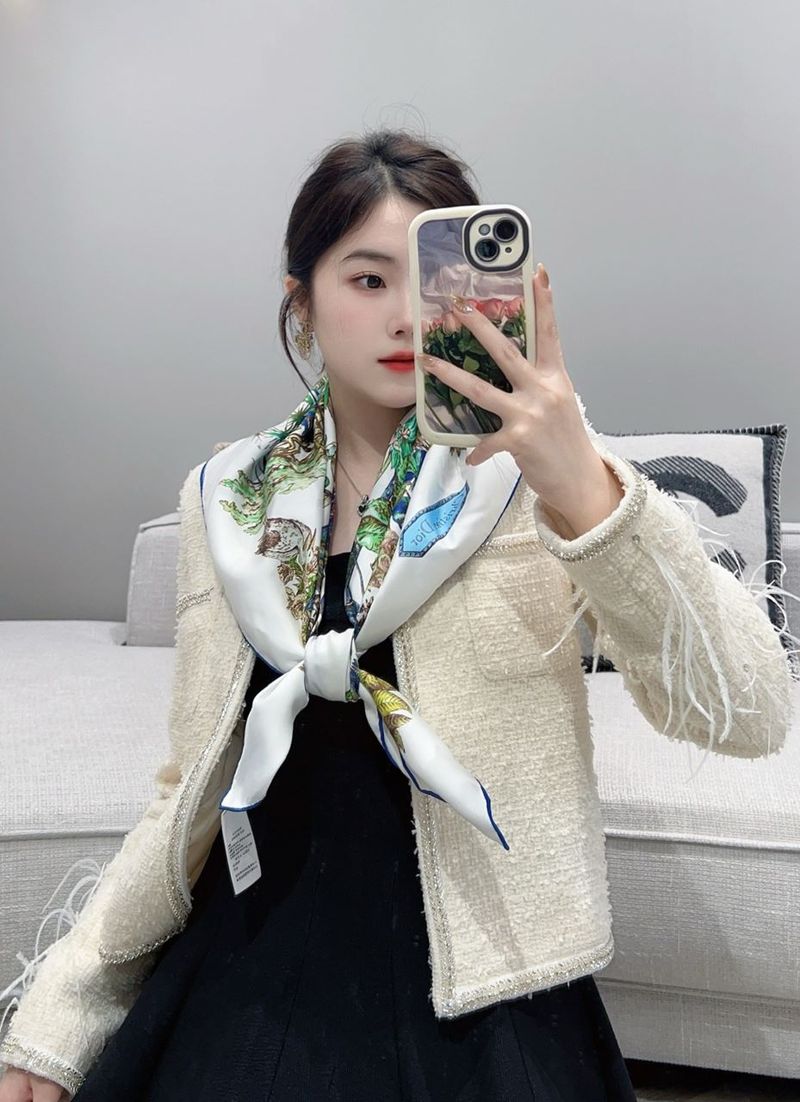 디올 스카프