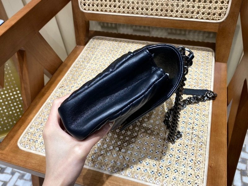 생로랑 컬리지 사첼백 미디움