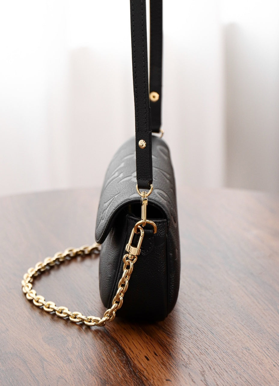 루이비통 아이비 WOC 앙프렝뜨