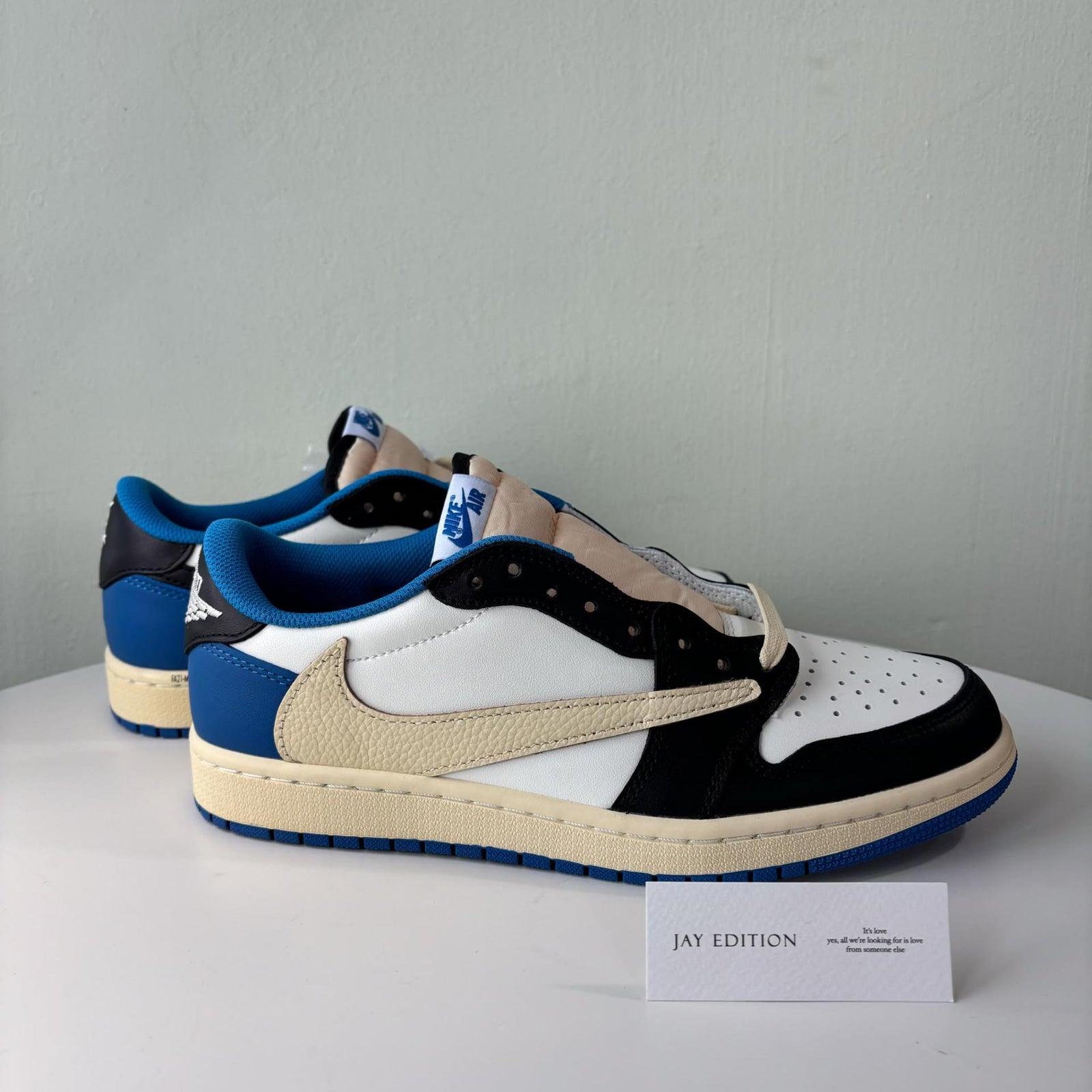 국내) 다른공장) 나이키 트래비스 스캇 265 (1번)