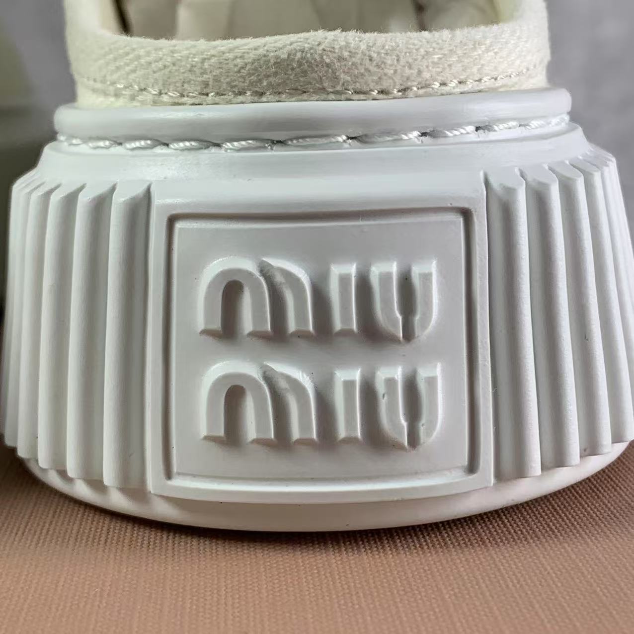 국내) 미우미우 데님 스니커즈 뮬 35