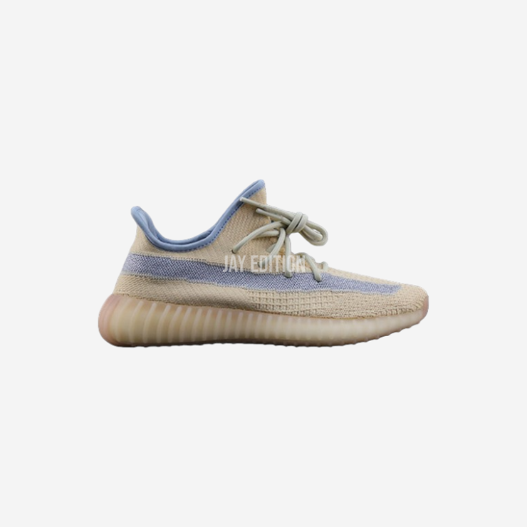 YEEZY 350 V2 린넨, 따뜻한 베이지와 블루 컬러가 조화를 이루며 가볍고 산뜻한 인상을 주는 컬러웨이