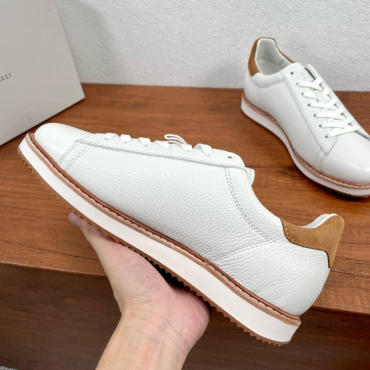 브루넬로 쿠치넬리 카우하이드 스니커즈 화이트