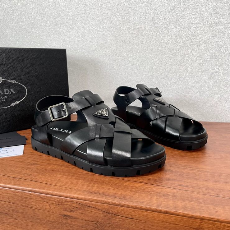 프라다 크리스크로스 러버 샌들