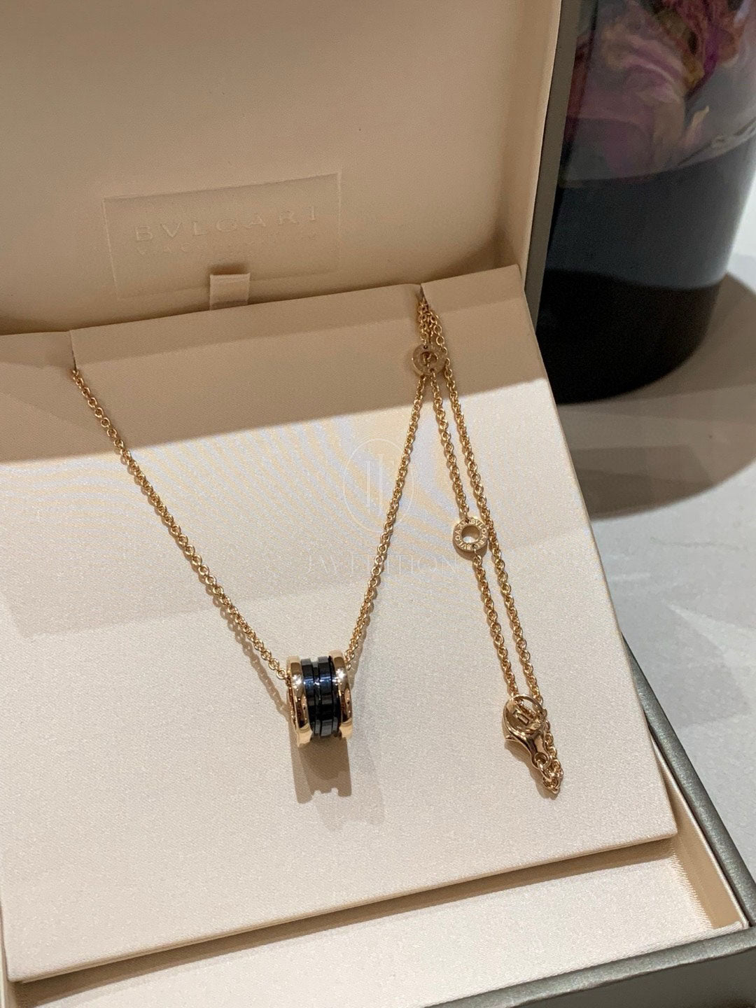 불가리 세라믹 비제로원 네크리스 (18K)