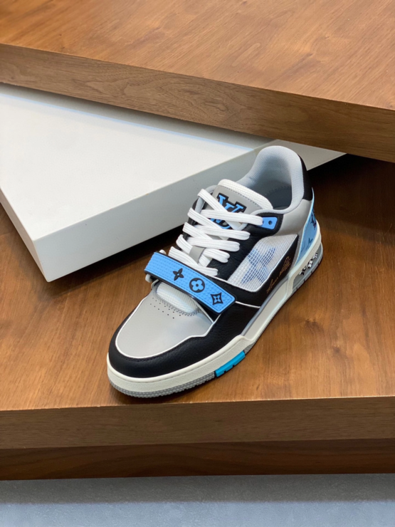 루이비통 LV 트레이너 벨크로 스니커즈