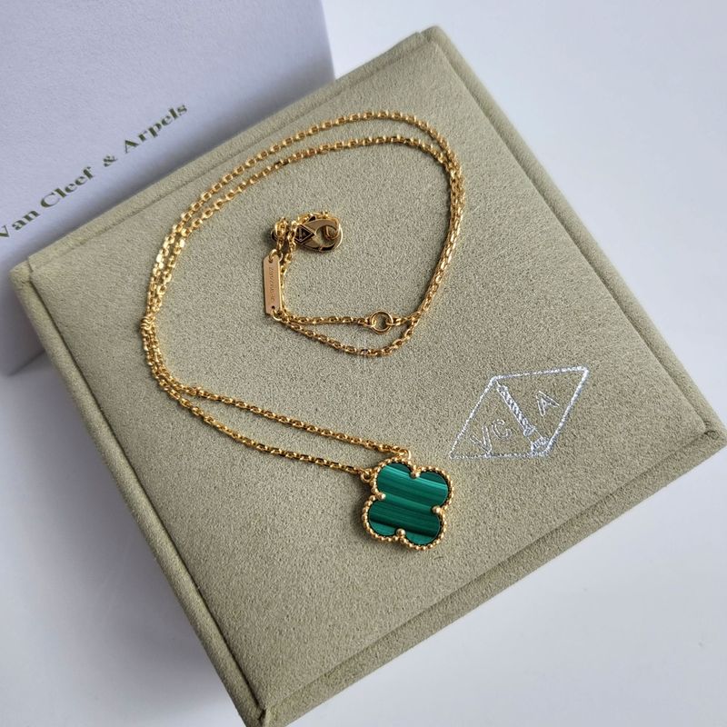 반클리프 빈티지 알함브라 (네크리스)