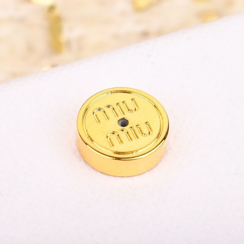 미우미우 귀걸이