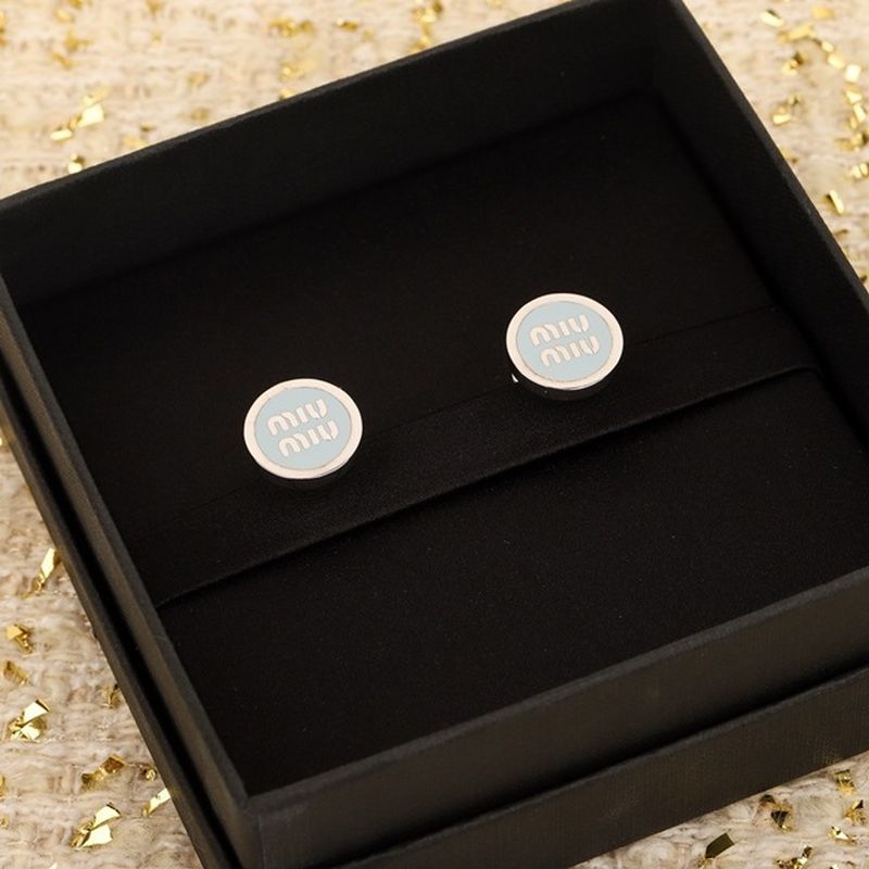 미우미우 귀걸이