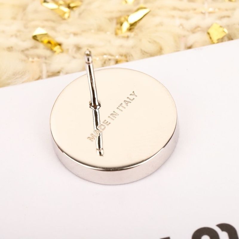 미우미우 귀걸이