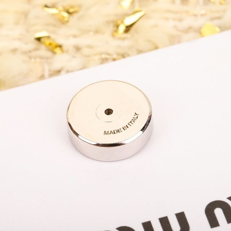 미우미우 귀걸이