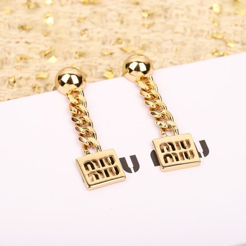 미우미우 귀걸이