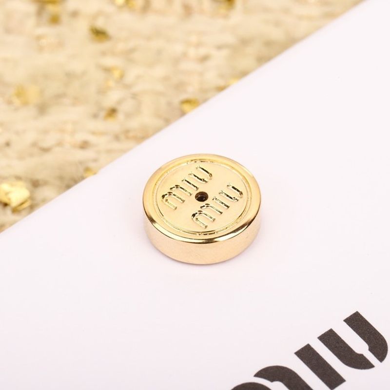 미우미우 귀걸이