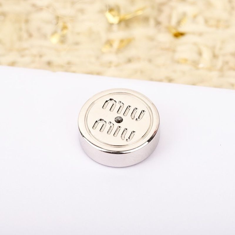 미우미우 귀걸이