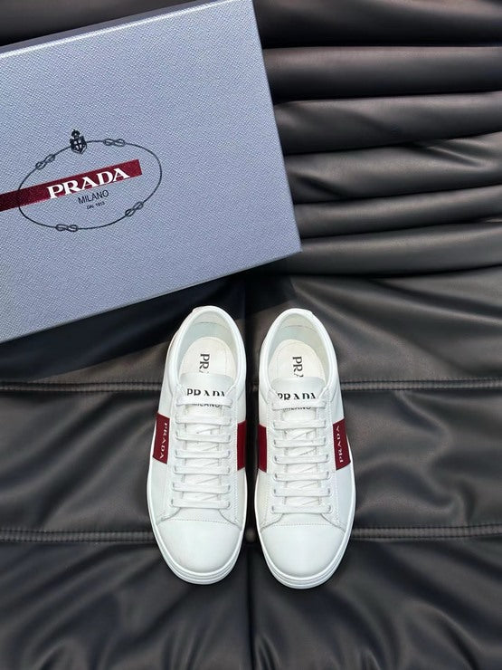 프라다 레이스드 스니커즈