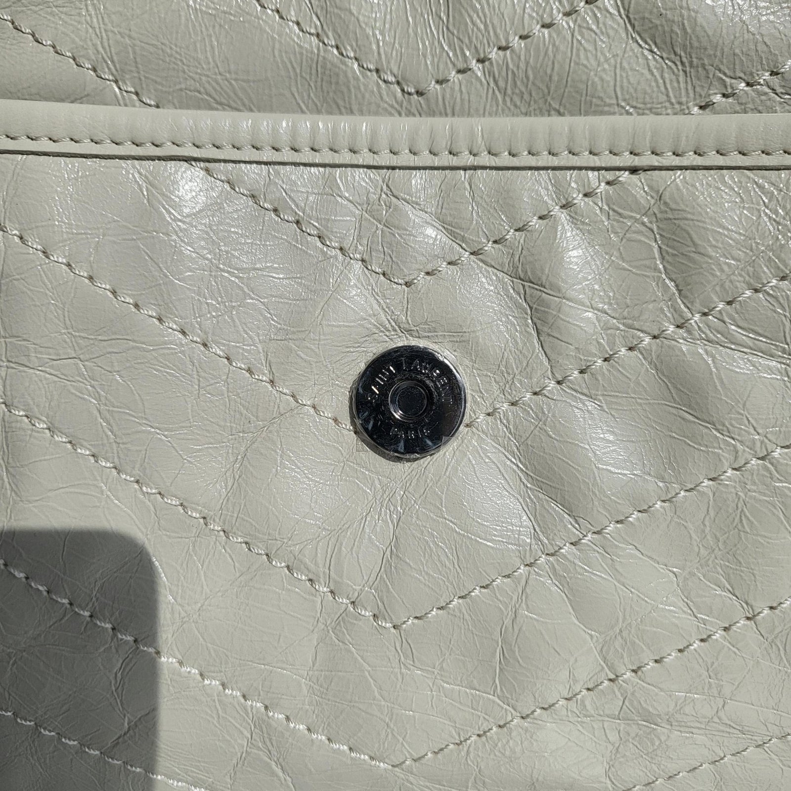 생로랑 니키백 미디움 빈티지 레더