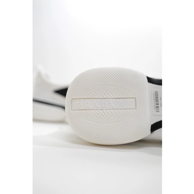 프라다 클라우드버스트 스니커즈