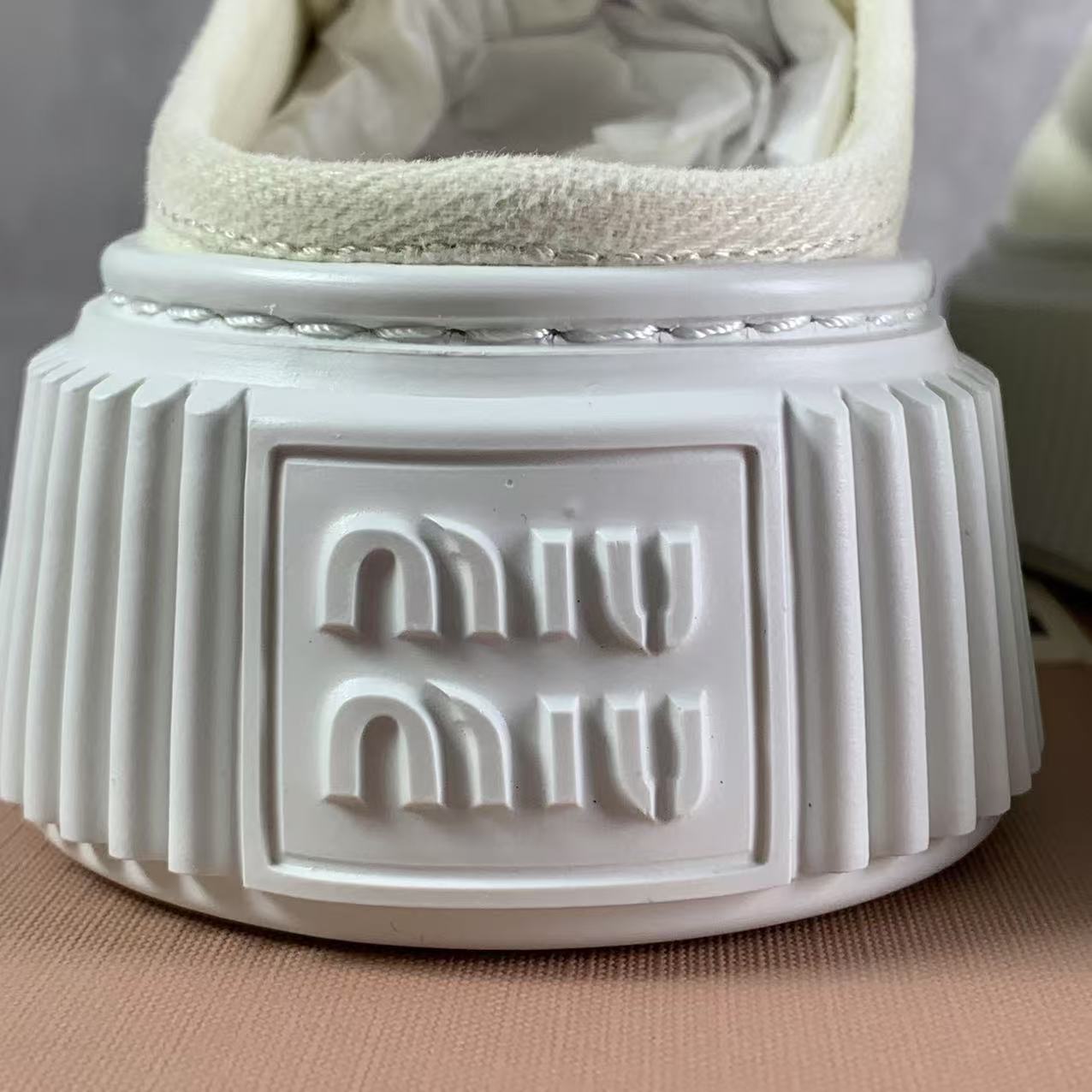 국내) 미우미우 데님 스니커즈 뮬 35