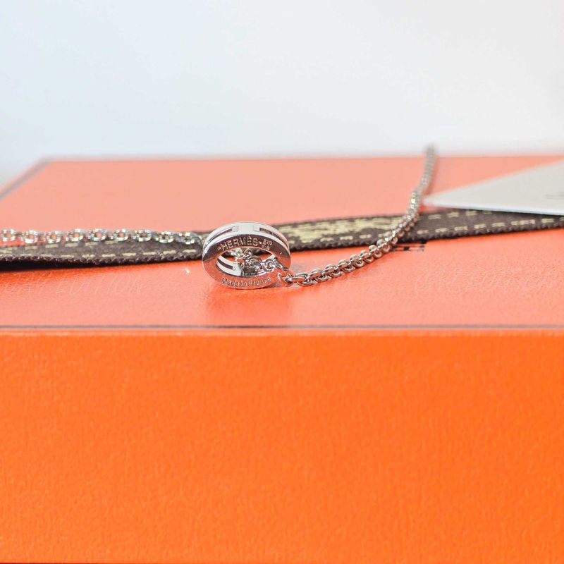에르메스 팝아슈 목걸이 미니
