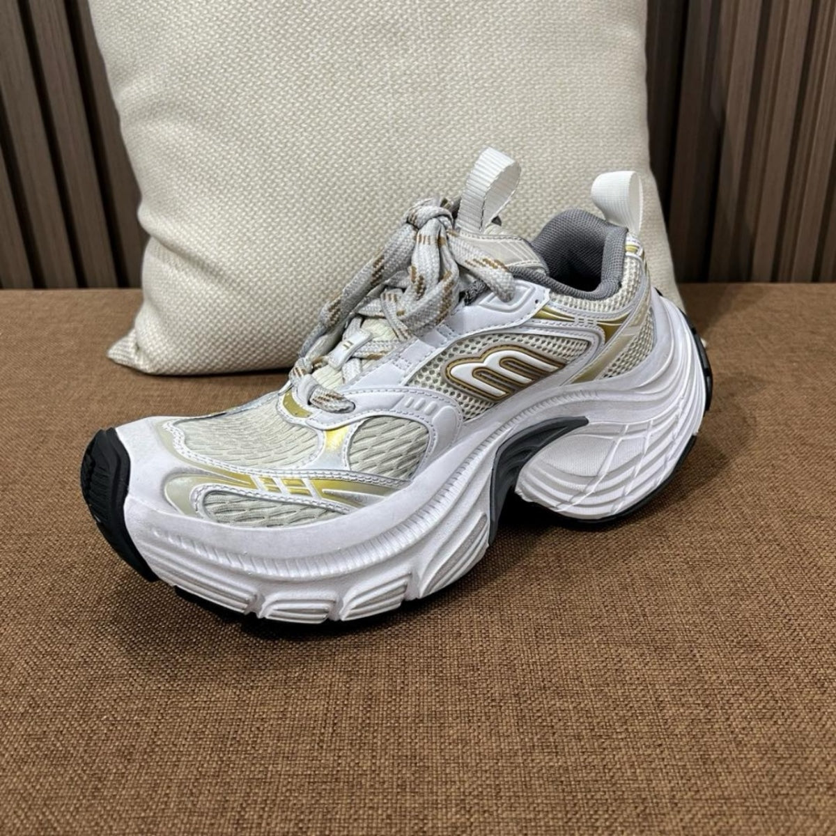 발렌시아가 6XL 스니커즈