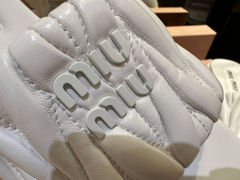 미우미우 마테라쎄 슬리퍼