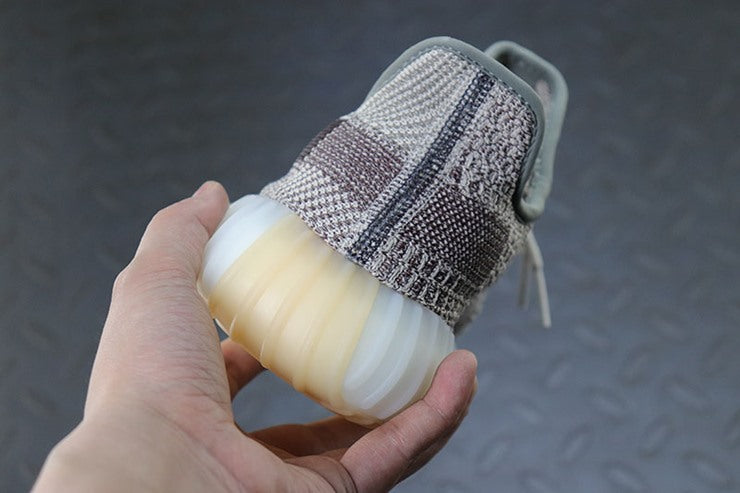 YEEZY 350 V2 시온
