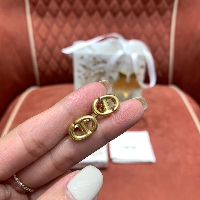 디올 CD NAVY 스터디 귀걸이