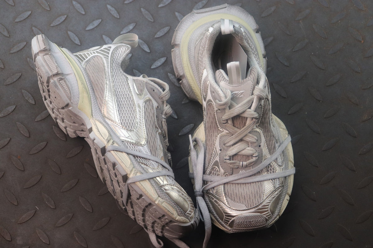 발렌시아가 3XL 에그쉘 스니커즈