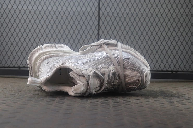 발렌시아가 3XL 라이트 베이지 스니커즈