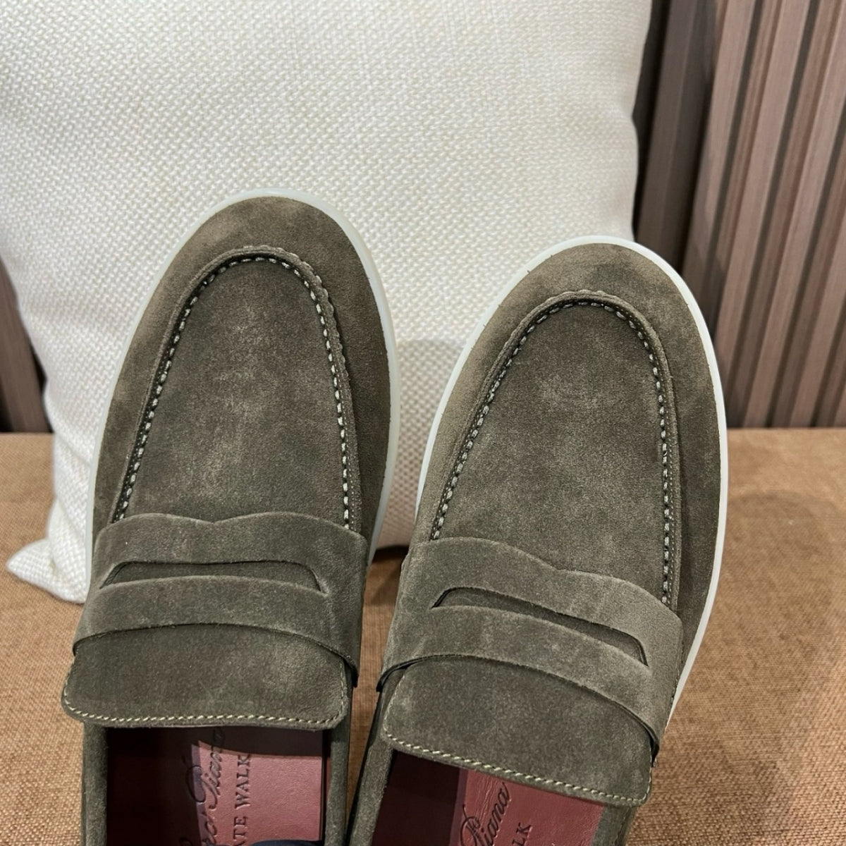 로로피아나 얼티밋 워크 로퍼