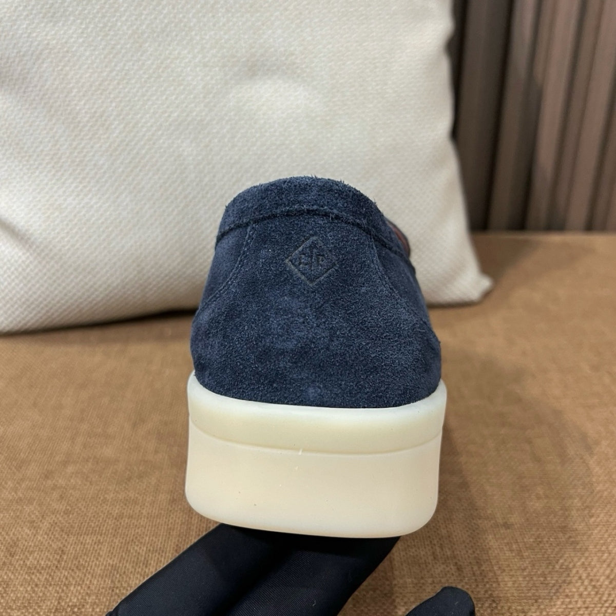 로로피아나 얼티밋 워크 로퍼