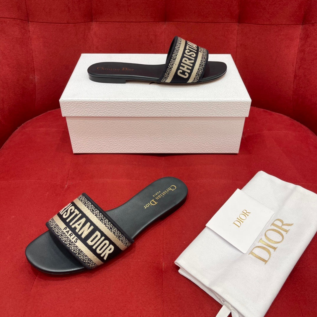 디올 디웨이 뮬