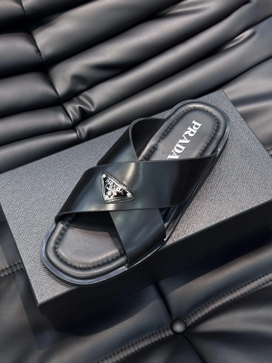 프라다 크로스 레더 블랙 샌들