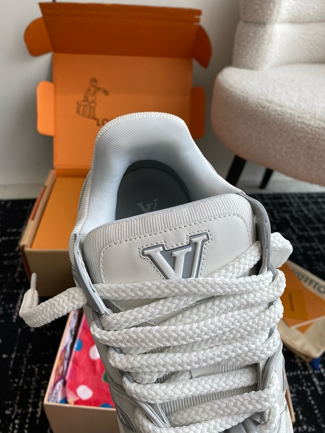 루이비통 LV 트레이너 맥시 스니커즈