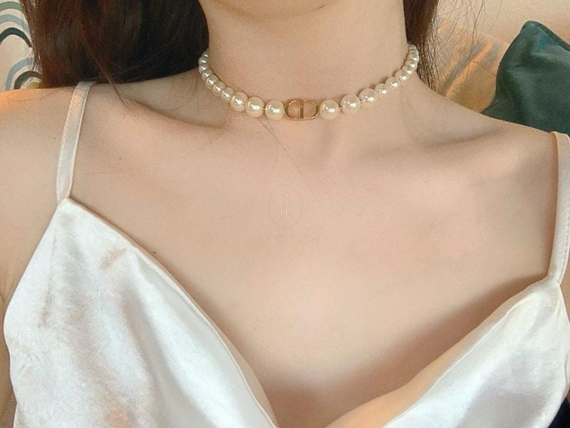 디올 진주 목걸이