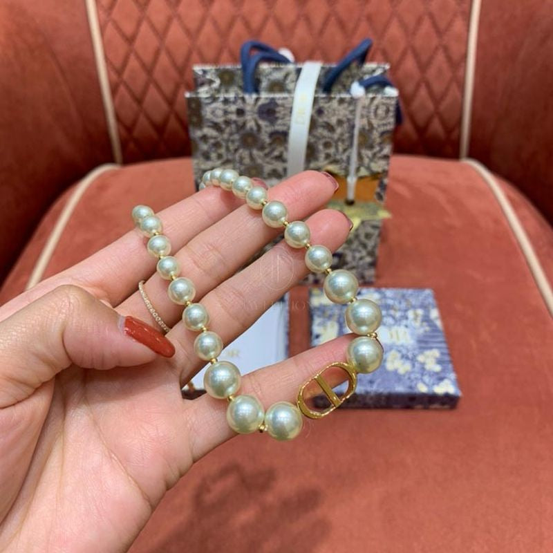 디올 진주 목걸이