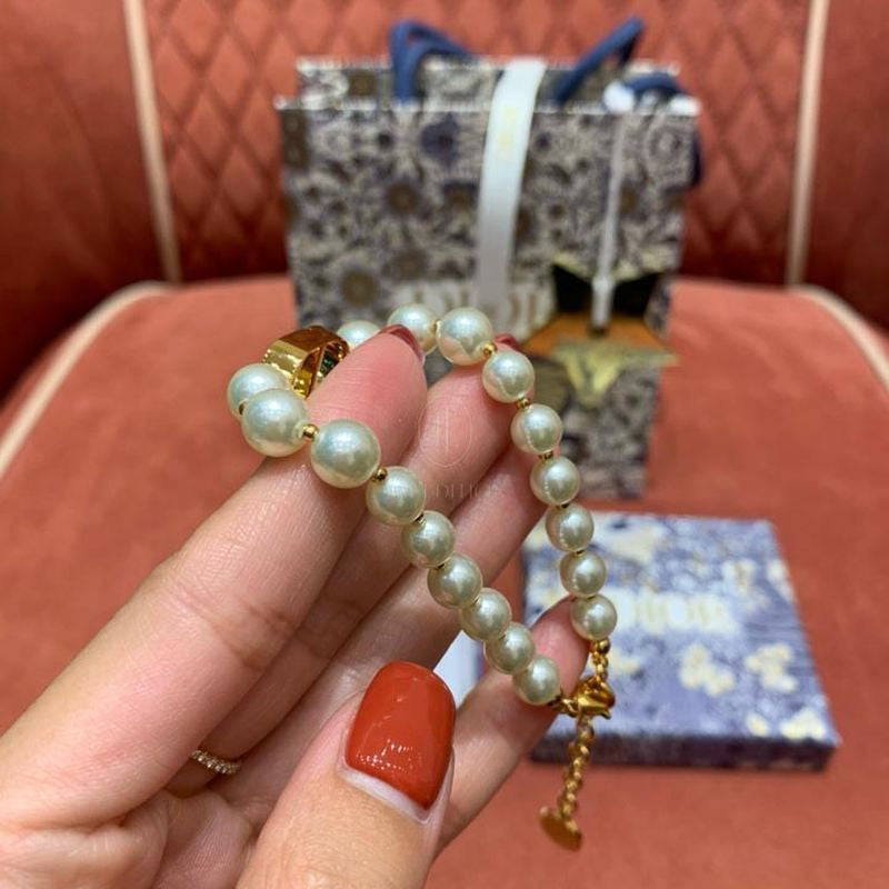 디올 진주 팔찌