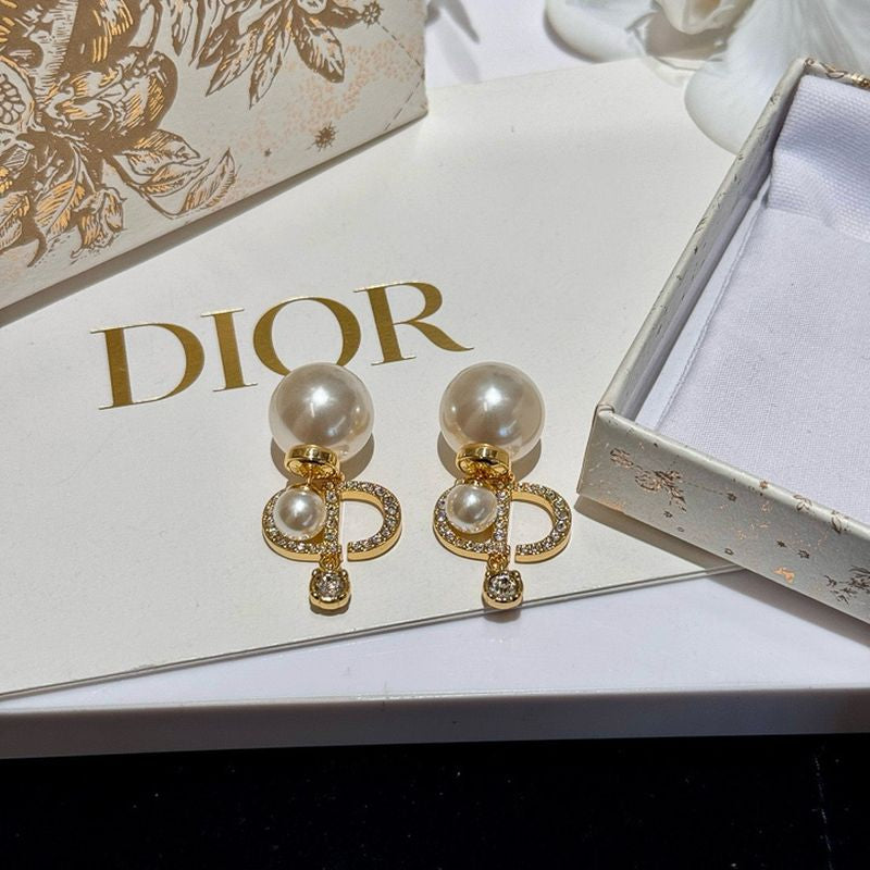 디올 귀걸이