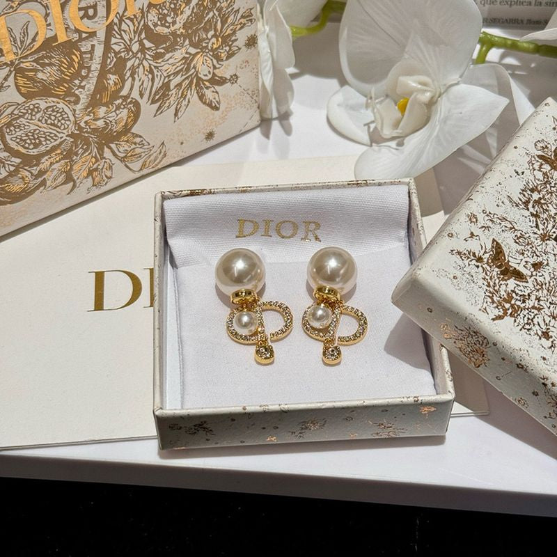 디올 귀걸이