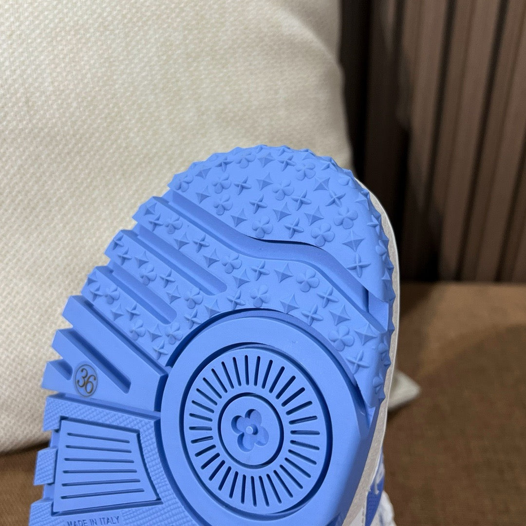 루이비통 LV 트레이너 맥시 스니커즈