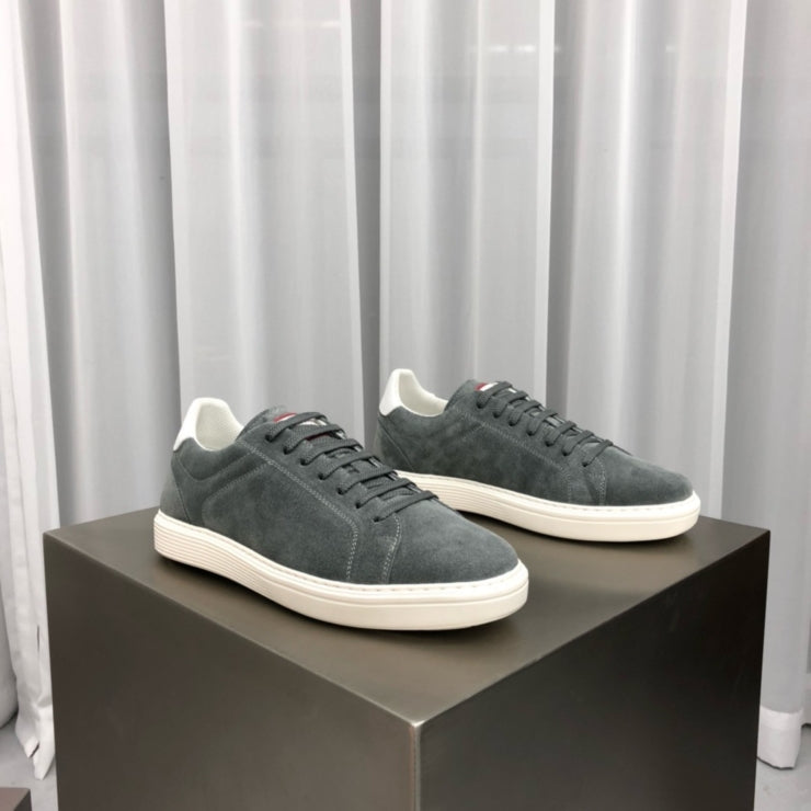 브루넬로 쿠치넬리 23FW 스웨이드 스니커즈