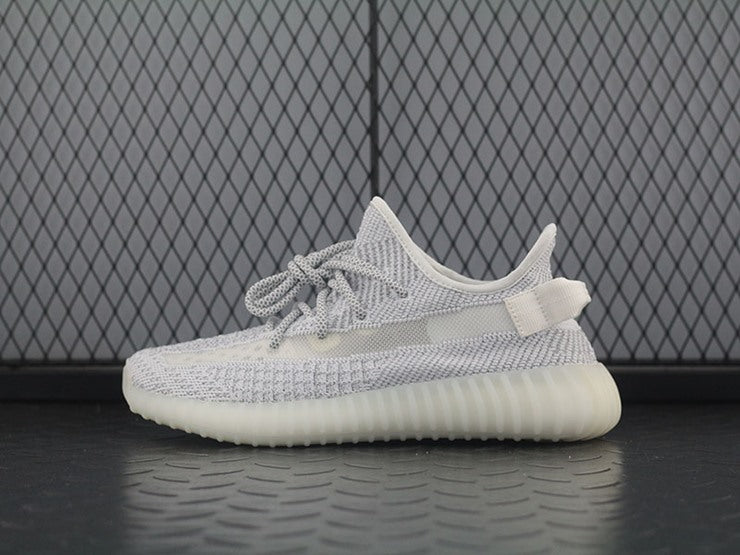 YEEZY 350 V2 스테틱