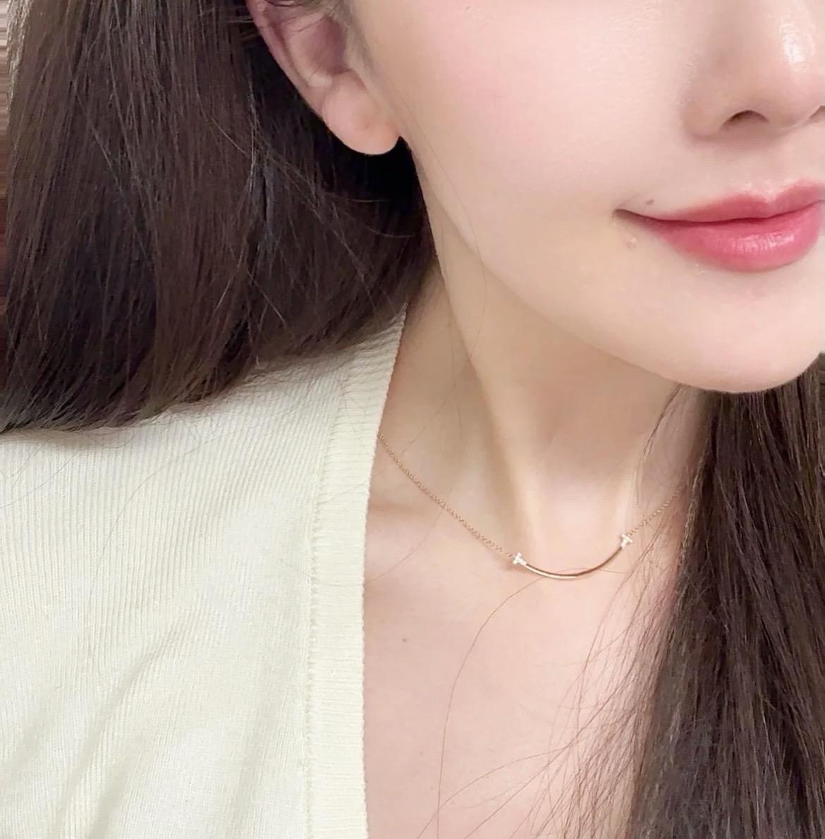 티파니 스마일 부분 파베 팬던트 스몰