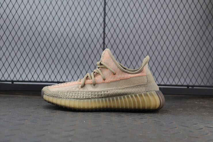 YEEZY 350 V2 샌드토프