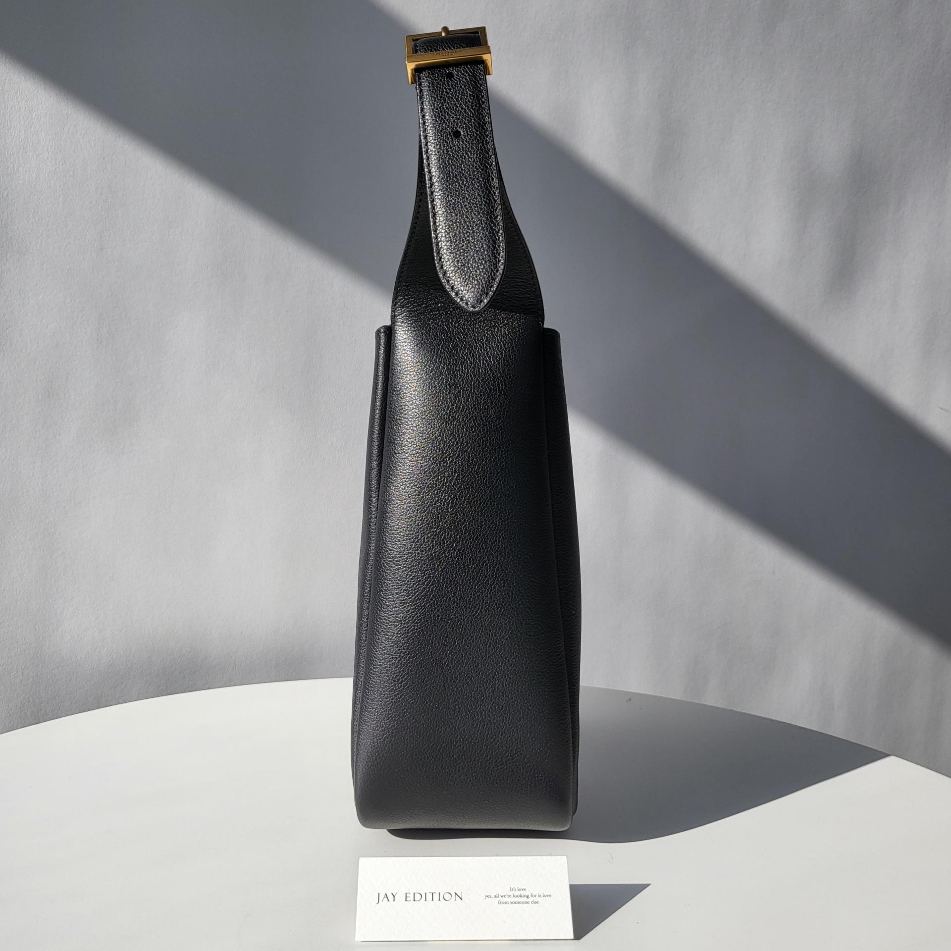 생로랑 LE 5À7 호보 스몰